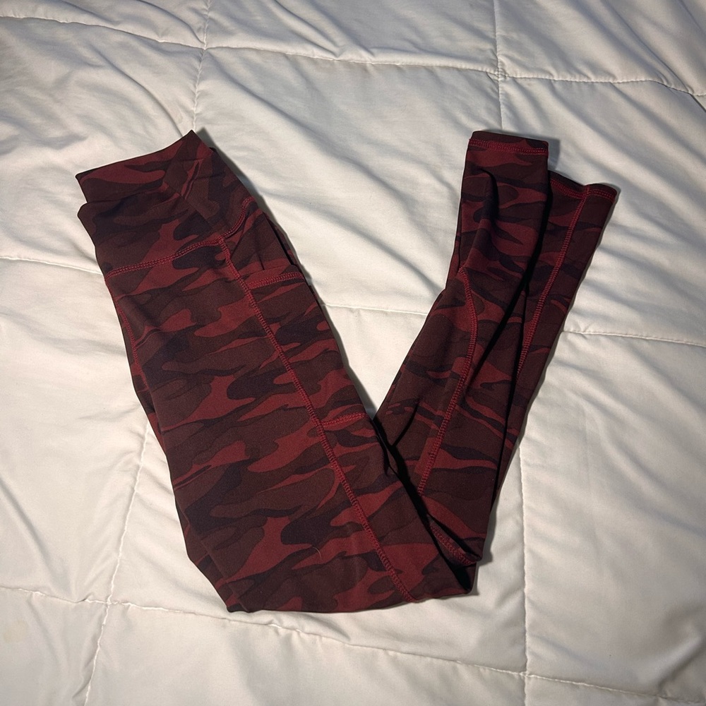 S/M Red Camo Leggings